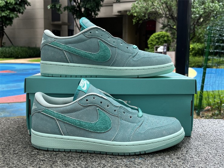2025 Air Jordan 1 Low OG Washed Teal Iglo