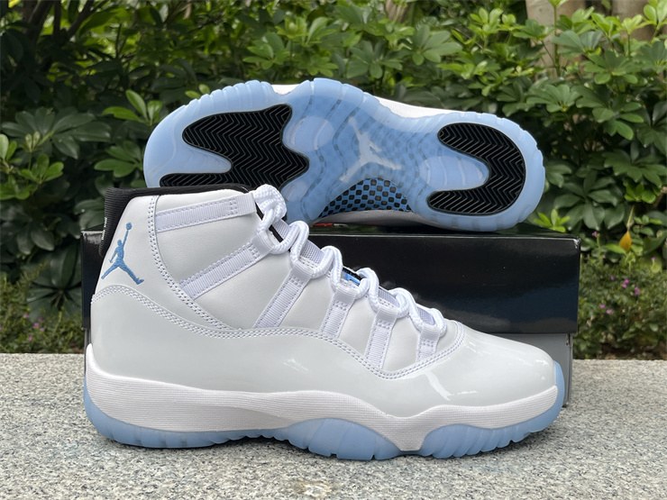 Air Jordan 11 Legend Blue