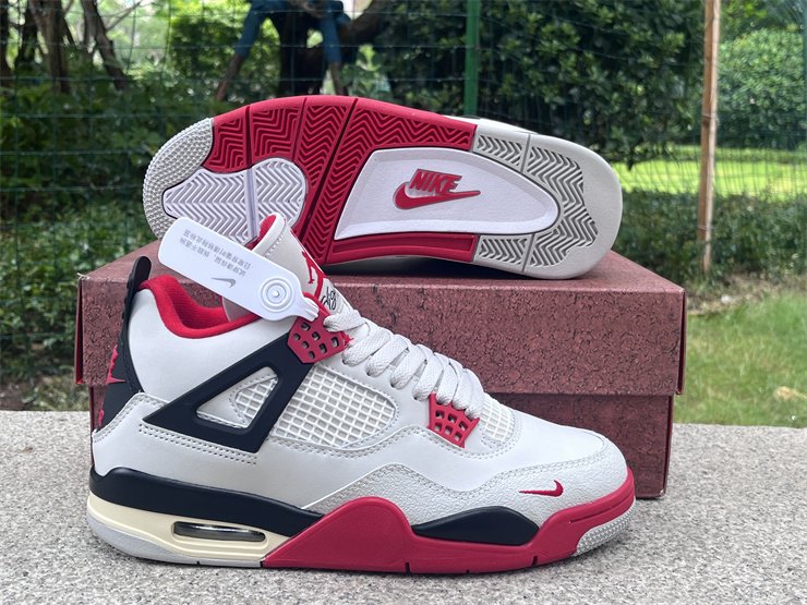 Air jordan 4 White Black Red 1