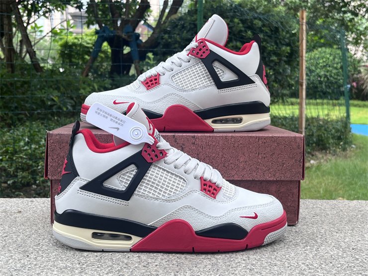 Air jordan 4 White Black Red 2