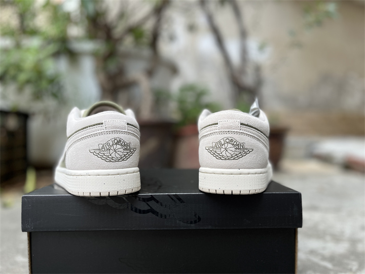 Men's Jordan 1 Low SE Medium Olive Sail HV4089-201 1