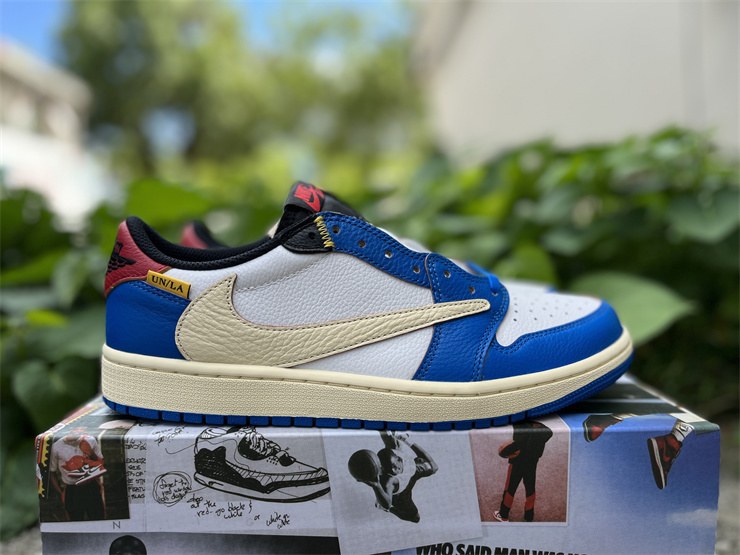 Travis Scott x Union LA x Air Jordan 1 Low White Blue 3